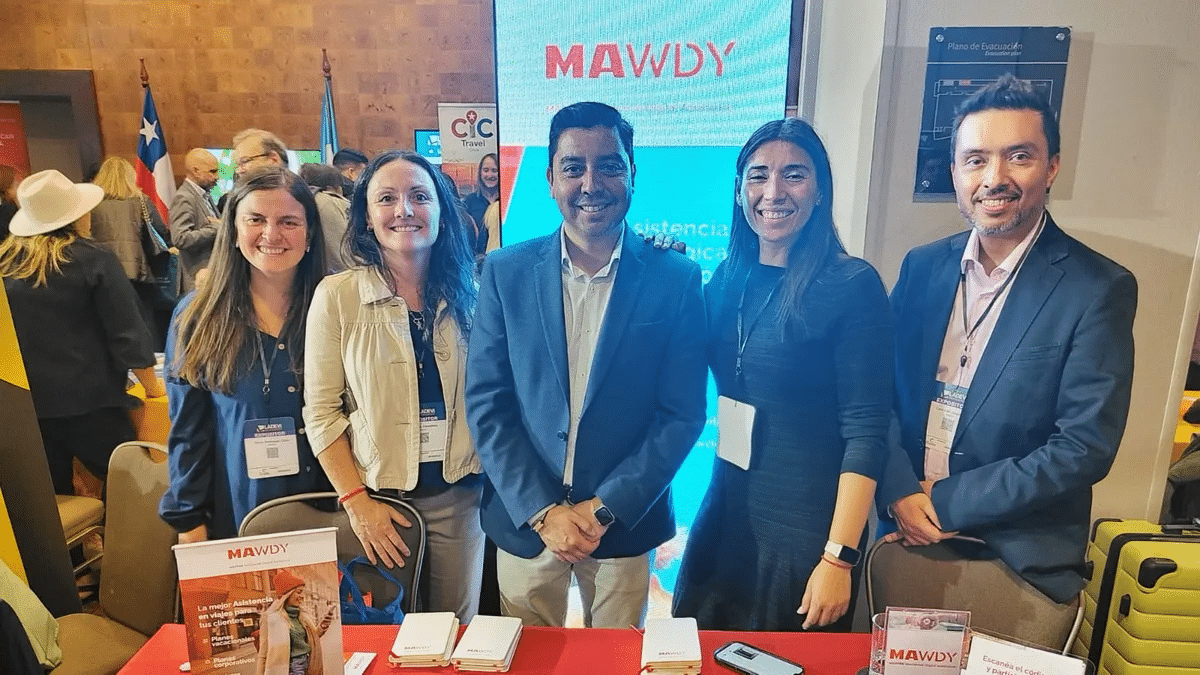 Gerenta Comercial y Equipo de Viajes
